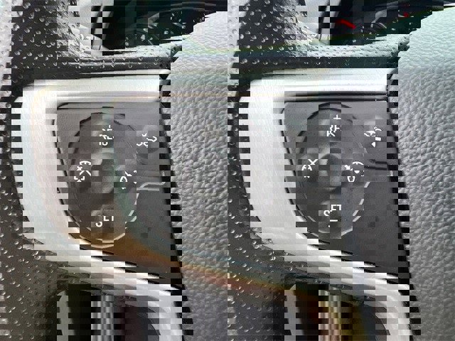 Used 2023 GMC Terrain SLE image 23