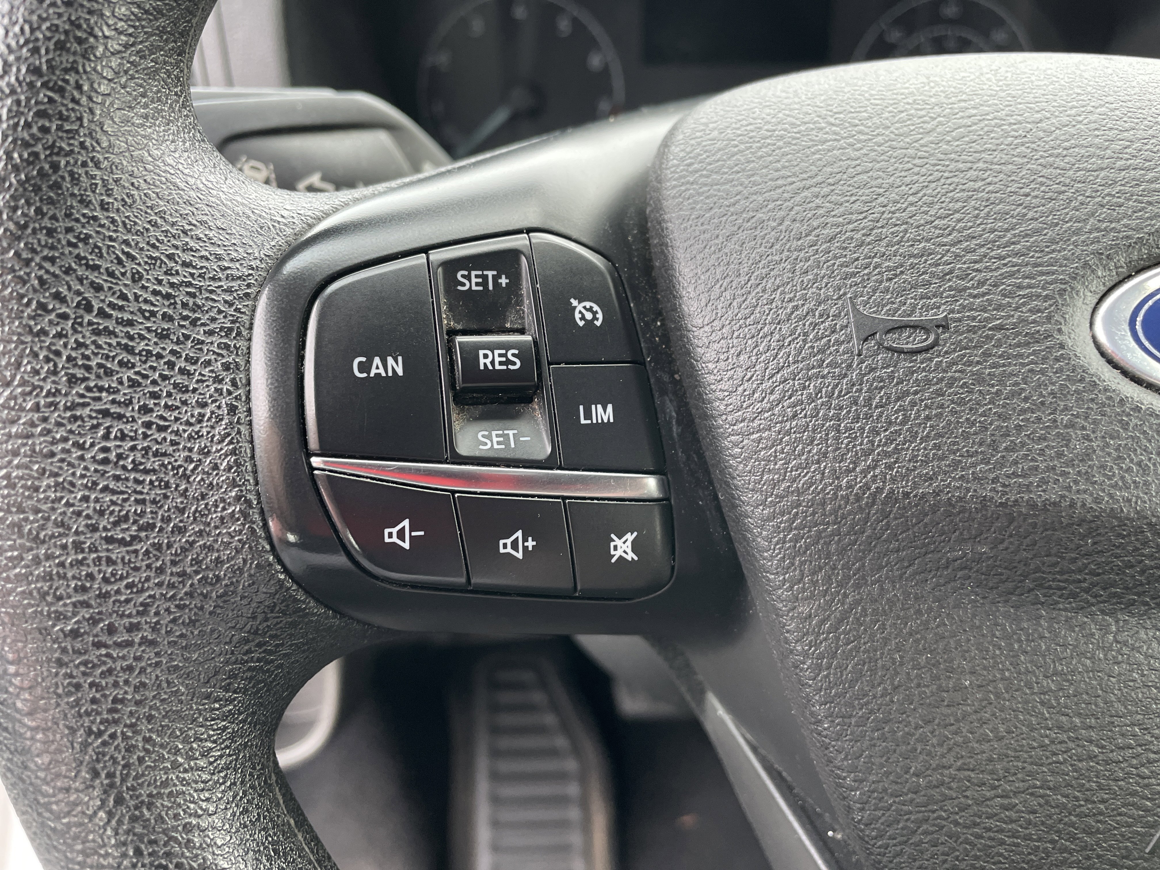 Used 2022 Ford Transit 350 XLT image 33