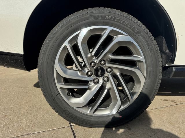 New 2025 Lincoln Navigator Reserve image 10