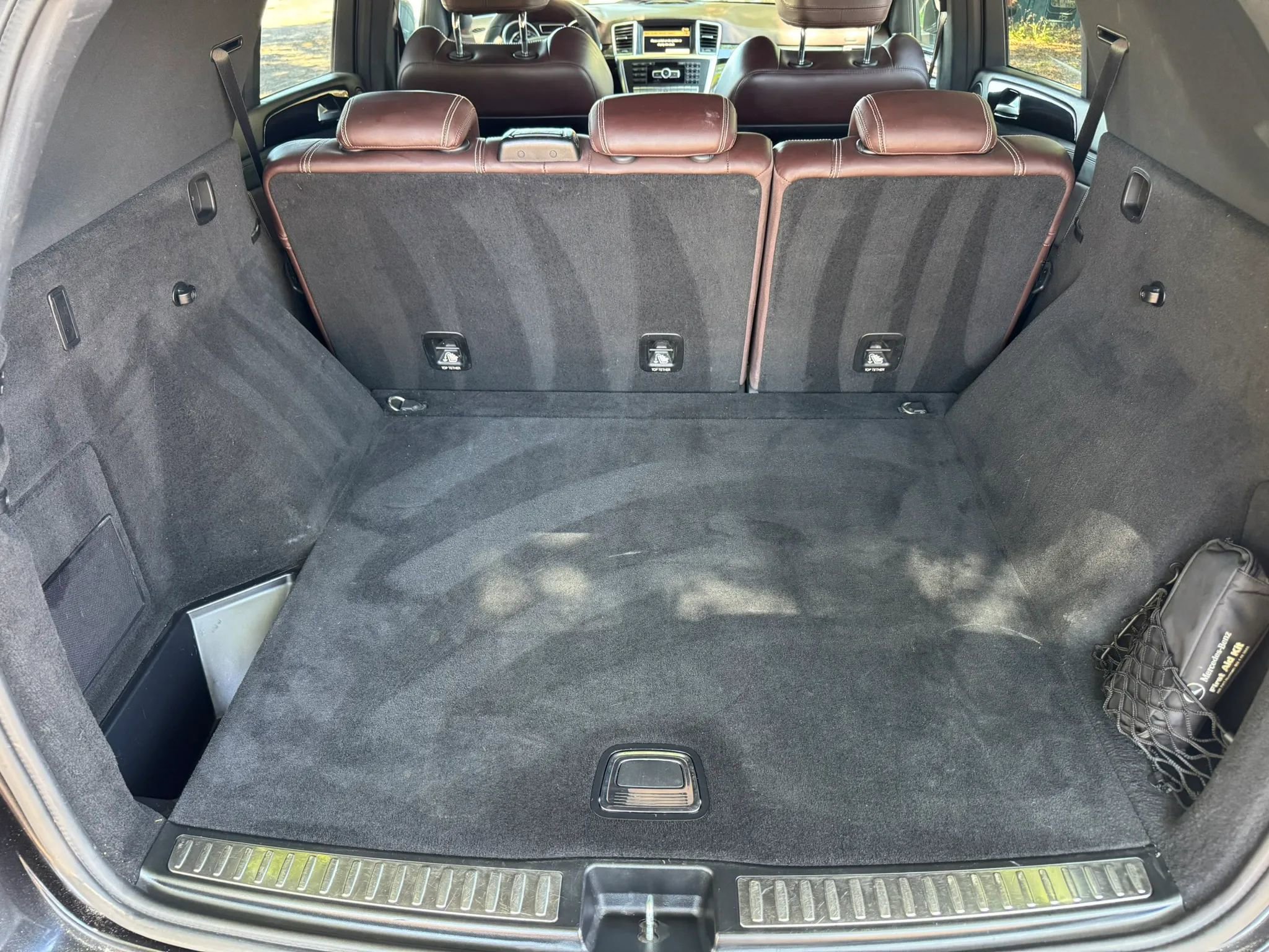 Used 2012 Mercedes-Benz ML 63 AMG 4MATIC w/ AMG Performance Pkg image 20