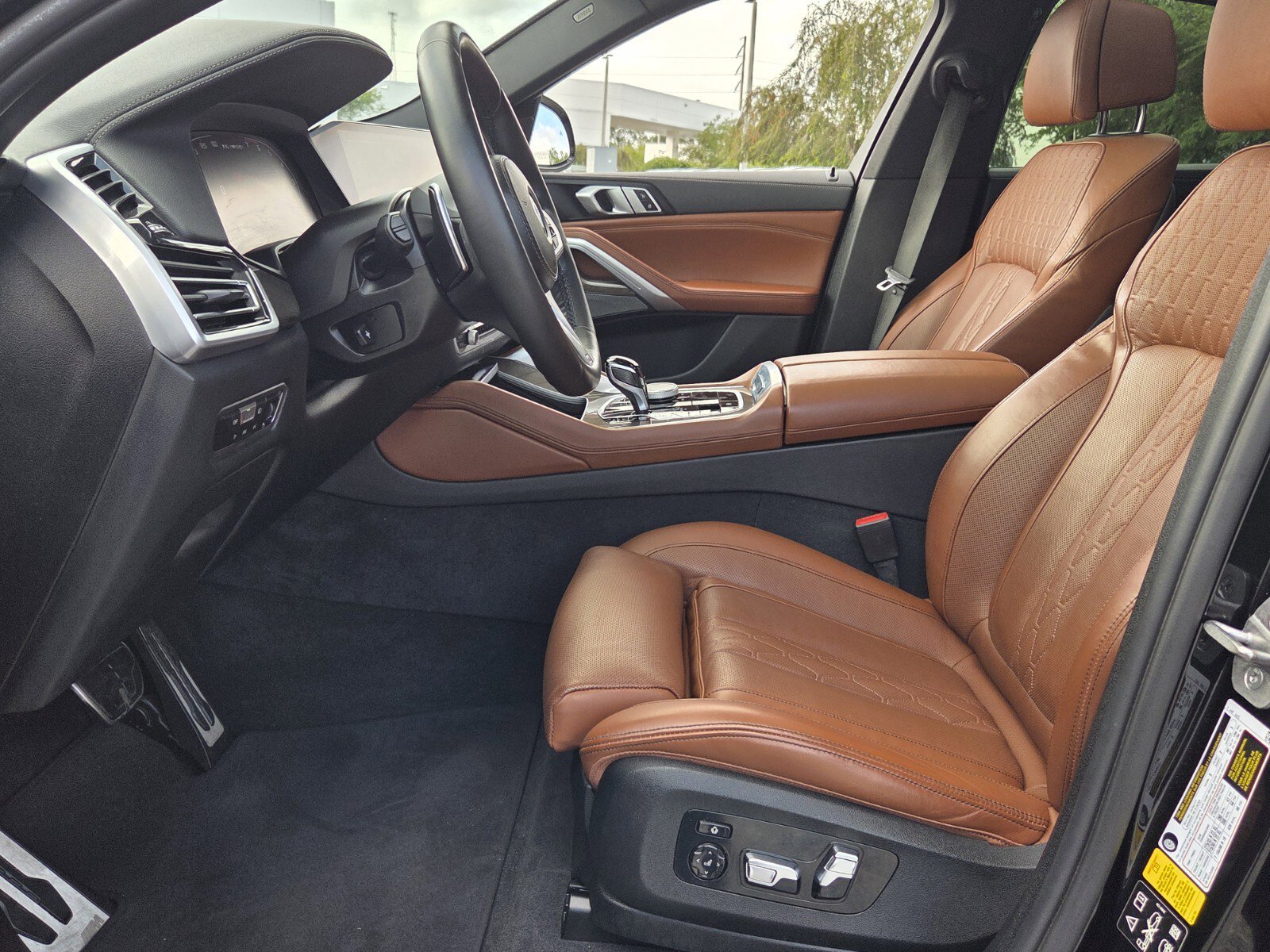 Certified 2023 BMW X6 M50i w/ Parking Assistance Package image 10