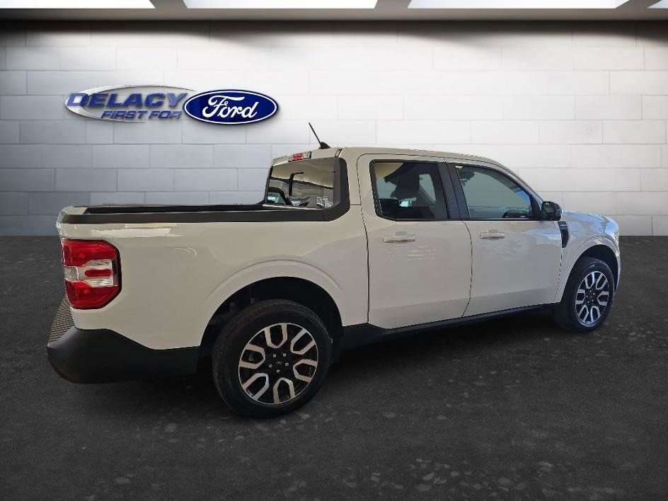 Used 2024 Ford Maverick Lariat FWD image 8