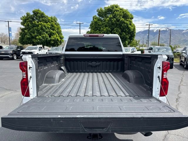 Used 2025 Chevrolet Silverado 2500 LT w/ Convenience Package AWD/4WD image 6