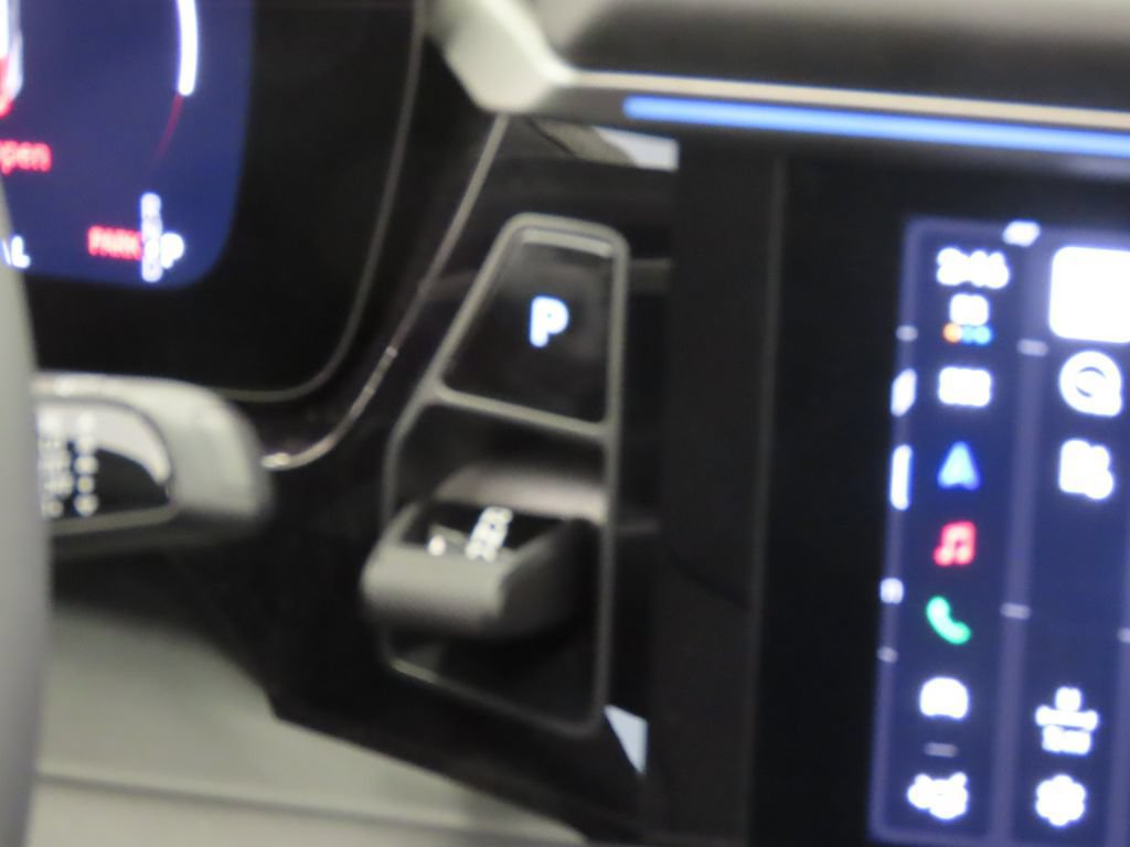 New 2026 Porsche Macan 4 Electric AWD/4WD image 27