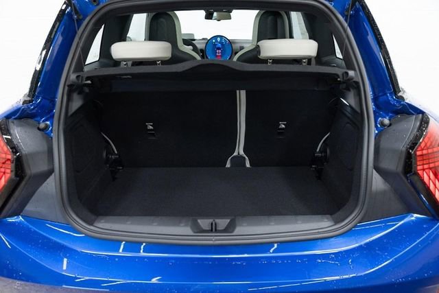 Certified 2025 MINI Cooper S image 12