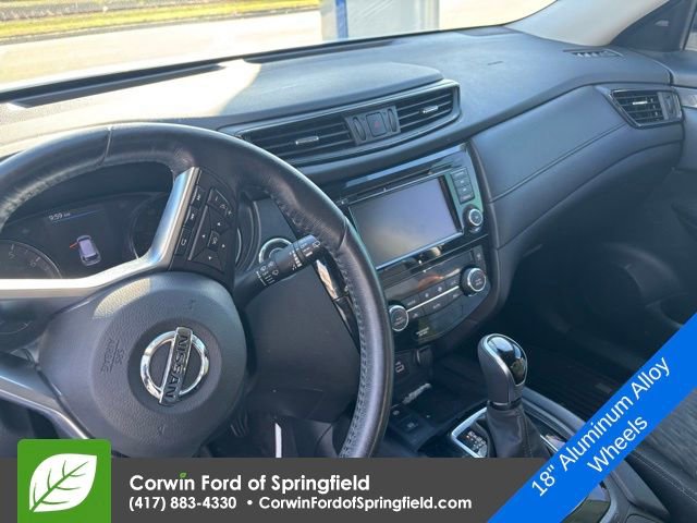 Used 2020 Nissan Rogue SV w/ Premium Package image 10