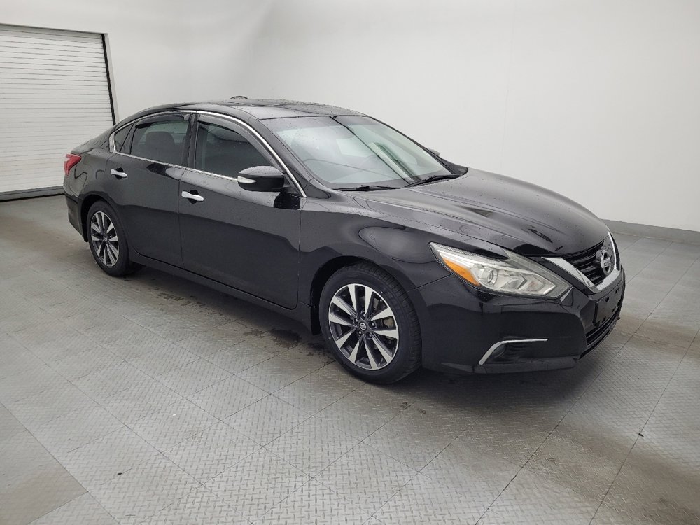 Used 2017 Nissan Altima 2.5 SV w/ Convenience Package image 11