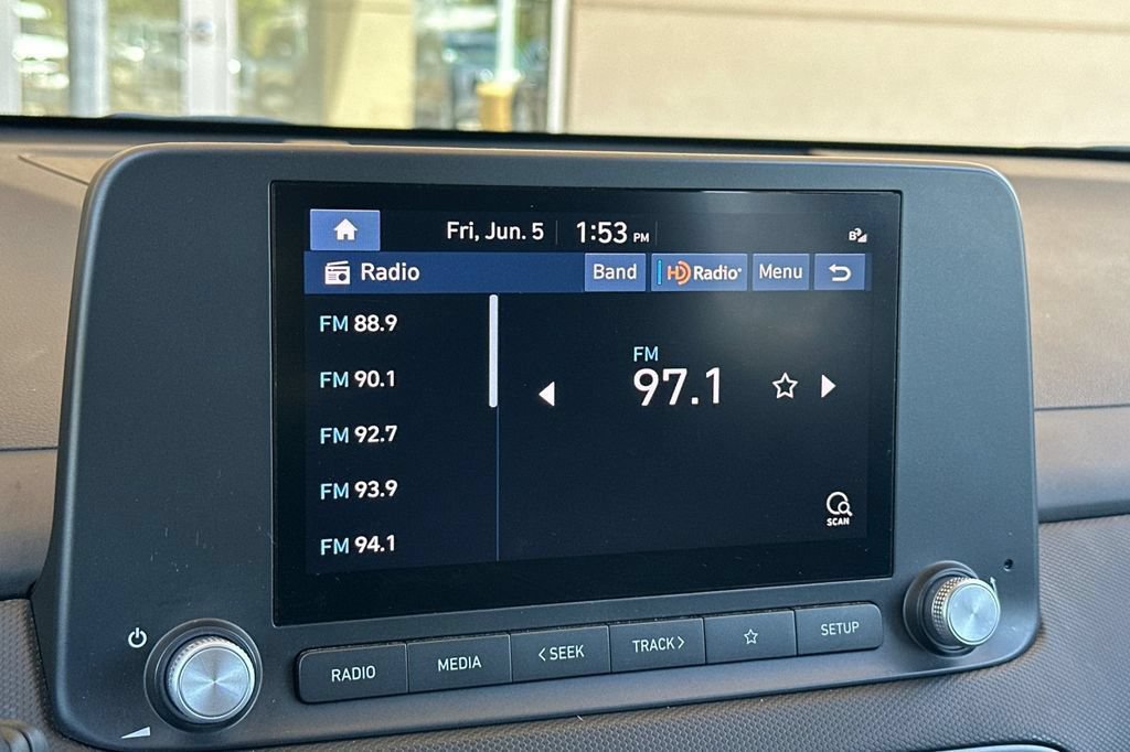Used 2023 Hyundai Kona SE w/ Cargo Package FWD image 16