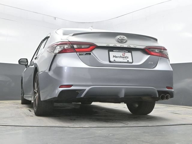 Used 2022 Toyota Camry SE FWD image 29