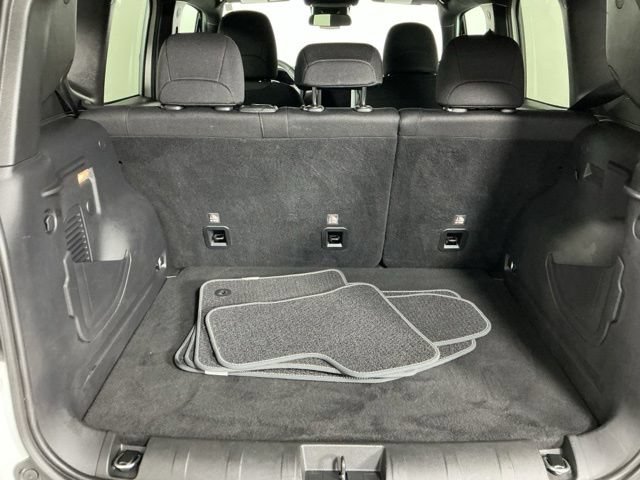 Used 2021 Jeep Renegade Latitude AWD/4WD image 23