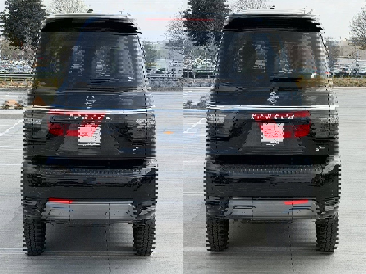 Used 2024 Nissan Armada SL image 5