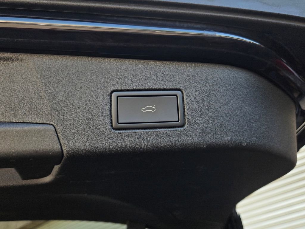 Certified 2023 Volkswagen ID.4 Pro S Plus AWD/4WD image 26