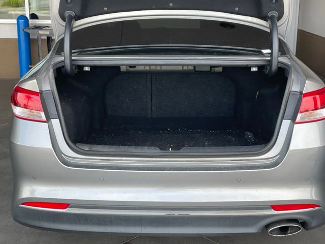 Used 2018 Kia Optima LX image 17