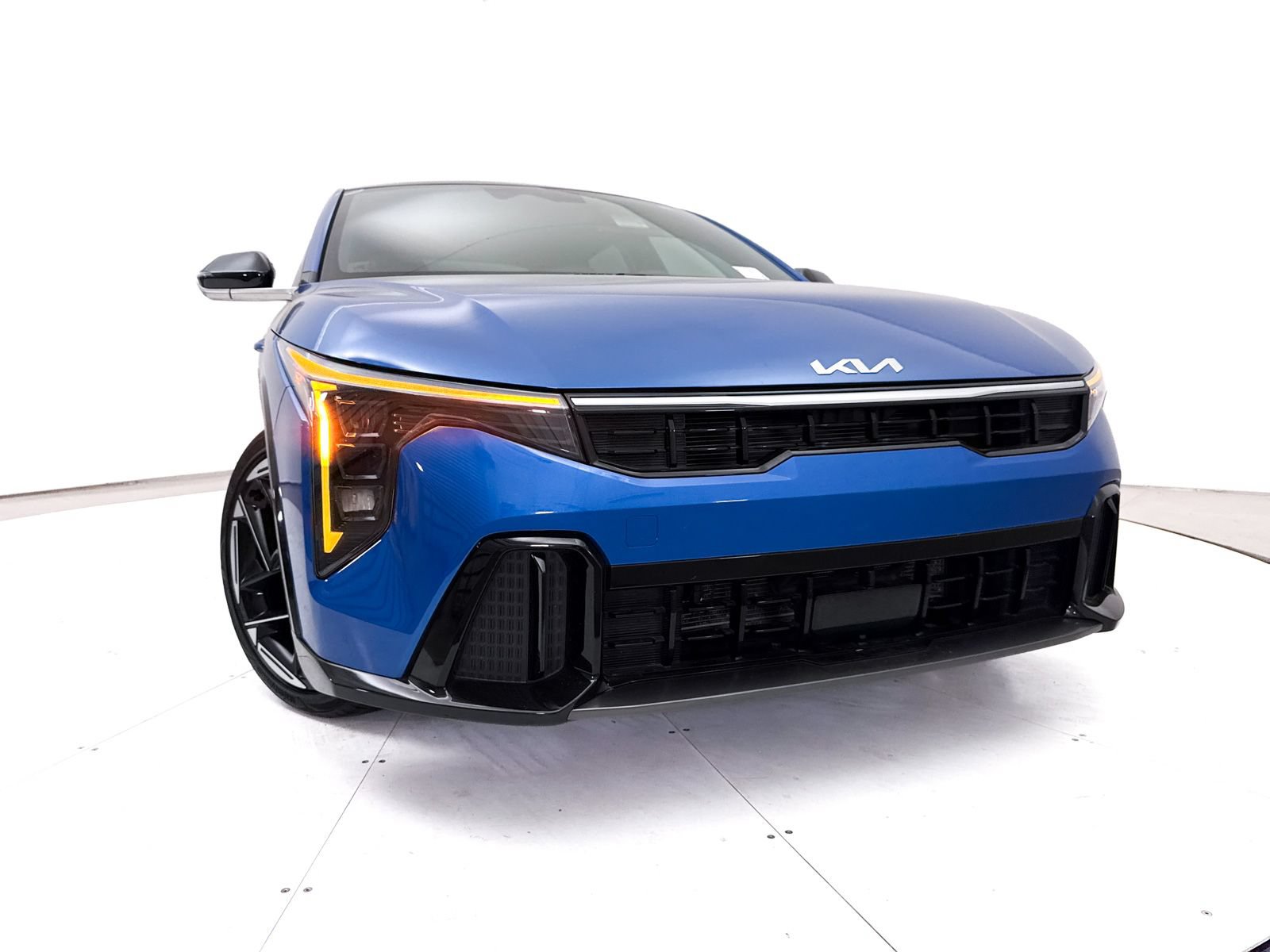 Certified 2025 Kia K4 GT-Line w/ GT-Line Premium Package FWD image 8