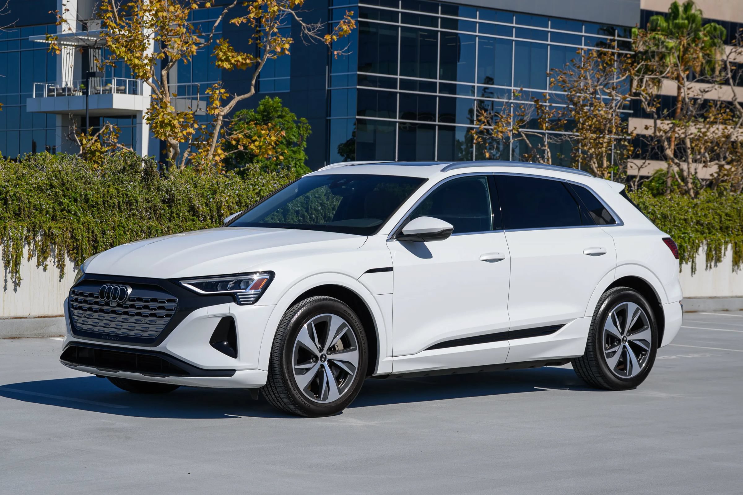 Used 2024 Audi Q8 e-tron Premium