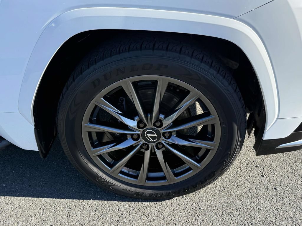 Used 2024 Lexus LX 600 F Sport AWD/4WD image 7