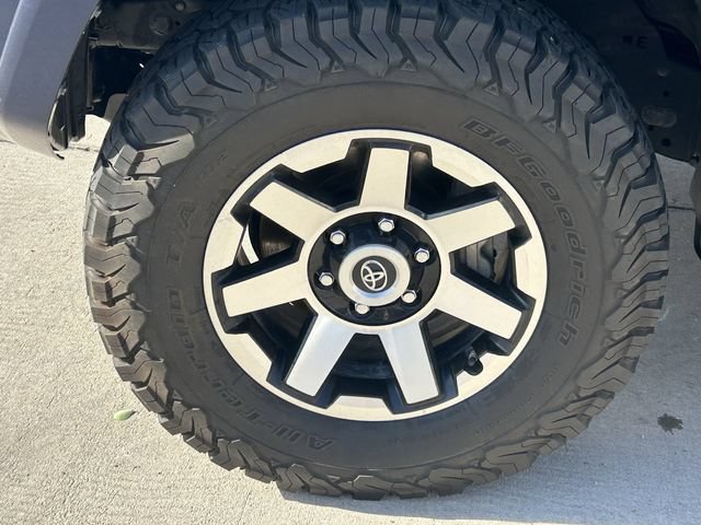 Used 2021 Toyota 4Runner TRD Off-Road Premium AWD/4WD image 10