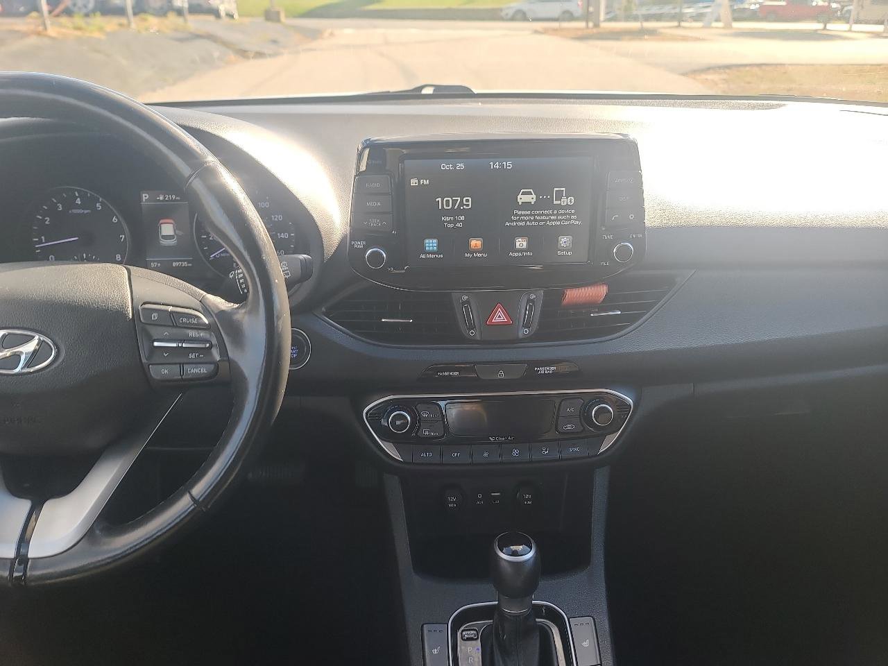 Used 2018 Hyundai Elantra GT w/ Style Package 02 FWD image 16