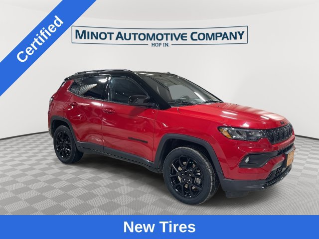 Certified 2023 Jeep Compass Latitude w/ Convenience Group AWD/4WD image 2