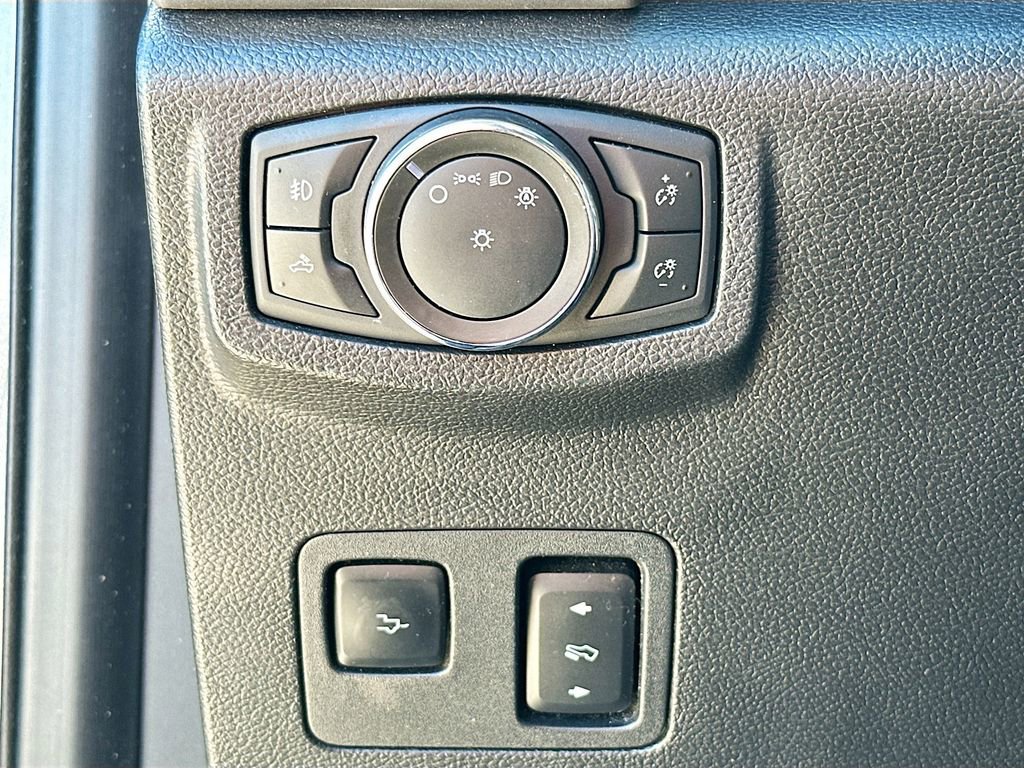 Used 2021 Ford F250 Lariat image 10