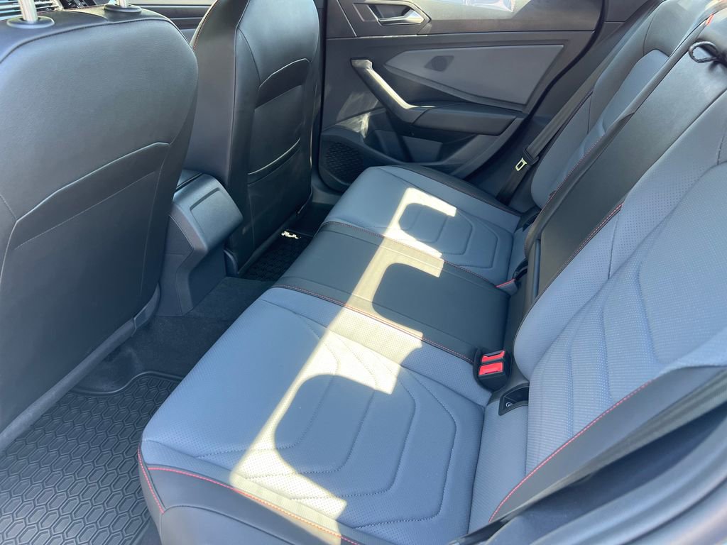 Used 2025 Volkswagen Jetta GLI Autobahn FWD image 12