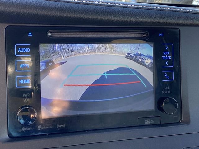 Used 2017 Toyota Sienna XLE Premium FWD image 11