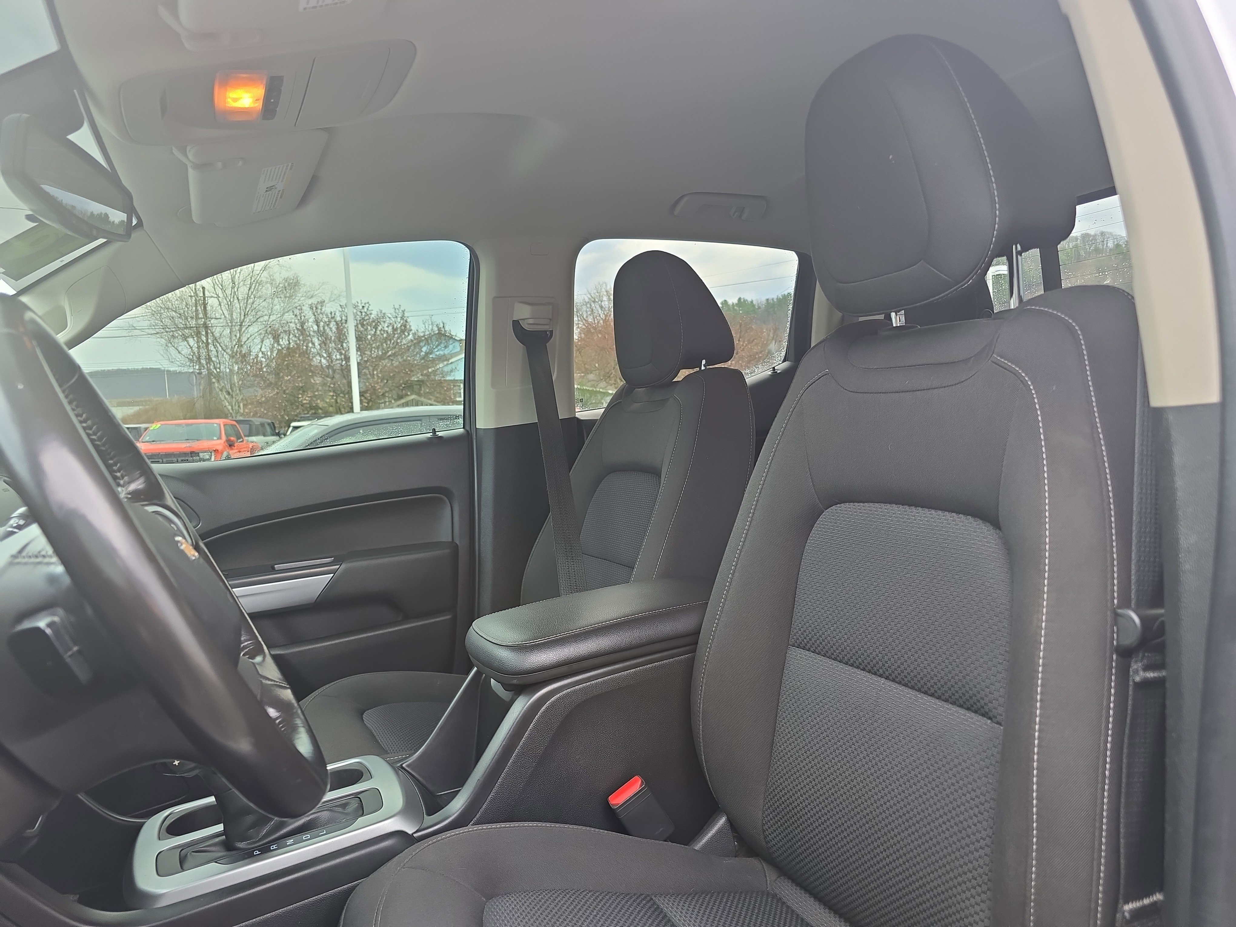 Used 2018 Chevrolet Colorado LT w/ Redline Special Edition AWD/4WD image 13