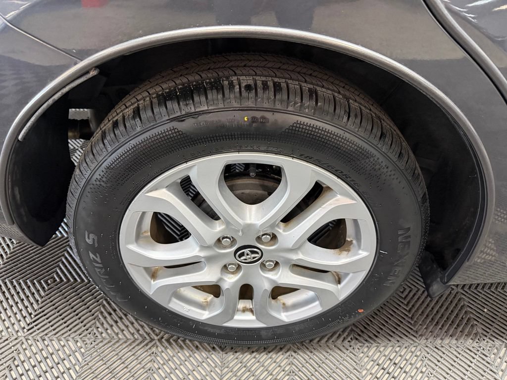 Used 2017 Toyota Yaris iA FWD image 19