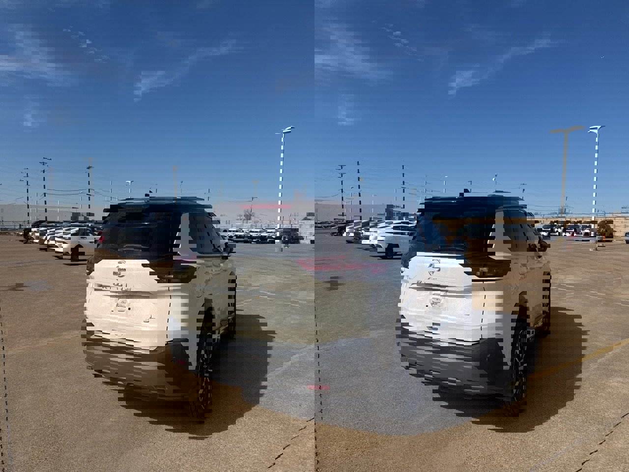 Used 2021 Nissan Rogue SL w/ Premium Package image 22