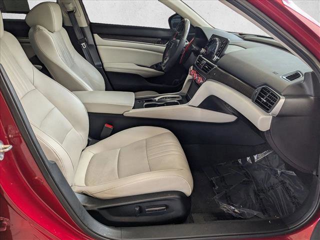Used 2020 Honda Accord Touring image 18
