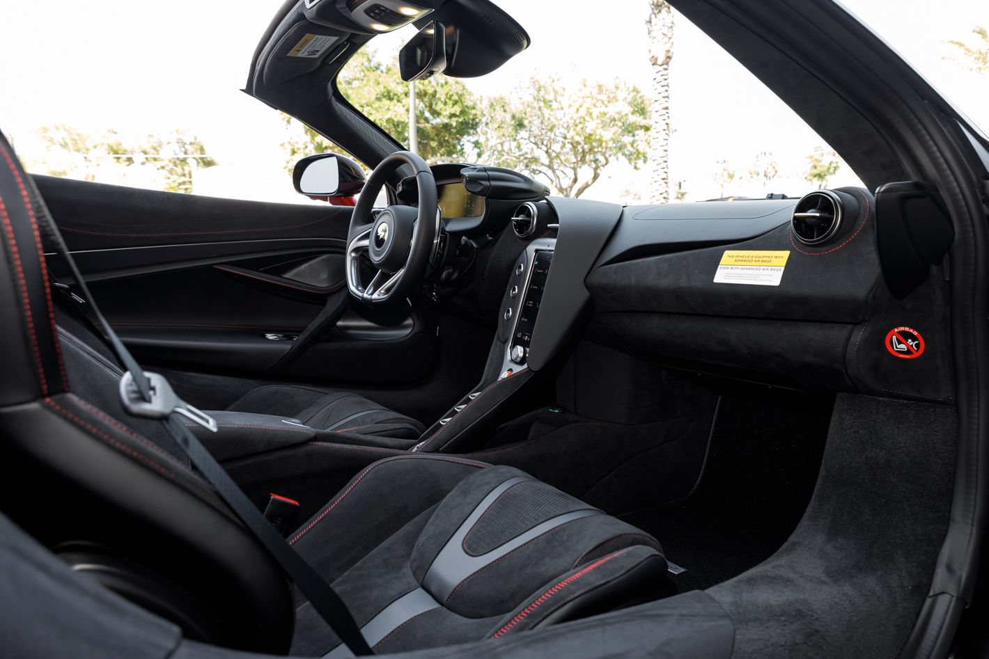 Used 2027 McLaren 750S Spider RWD image 69