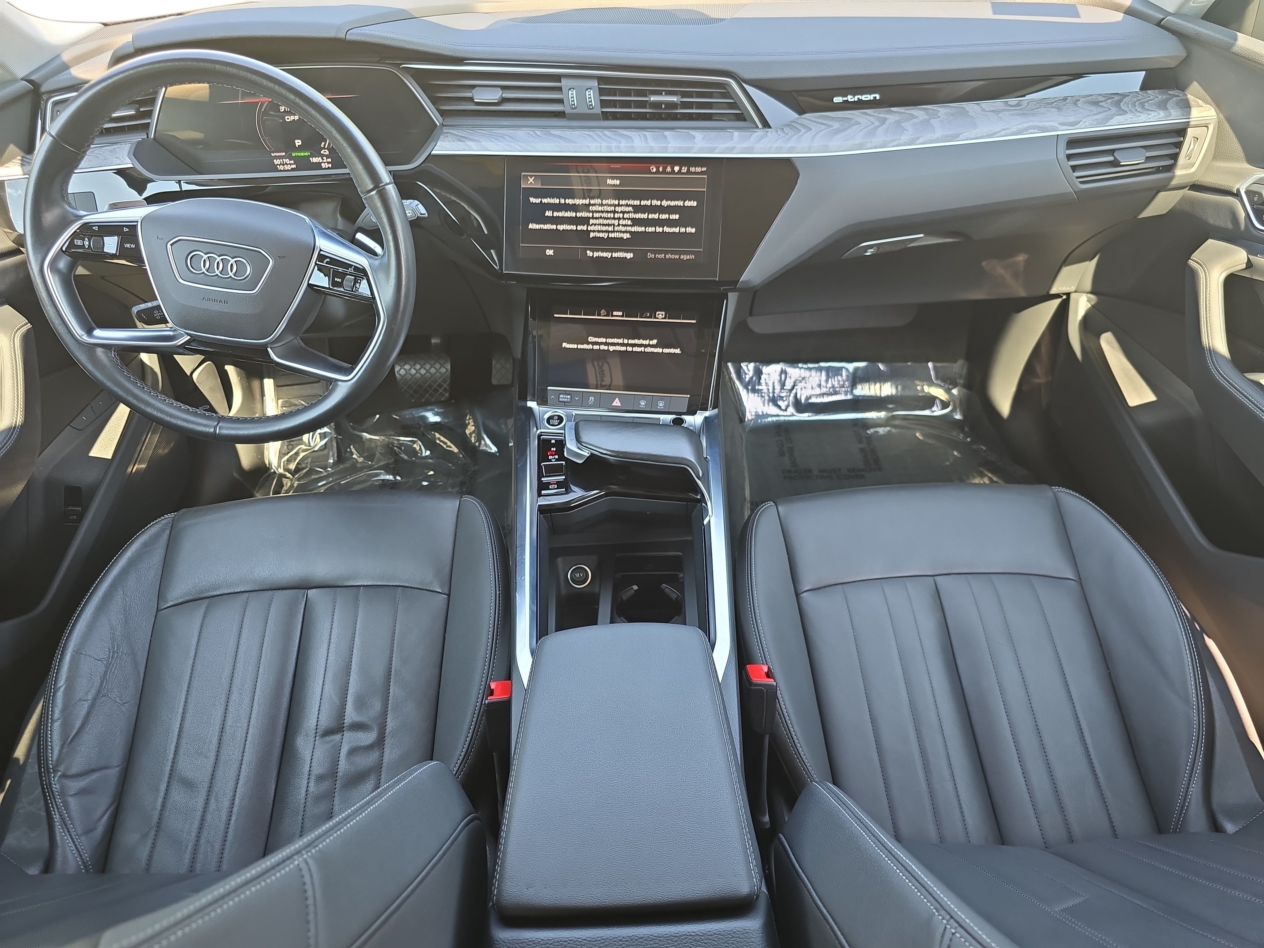 Used 2021 Audi e-tron Premium w/ Towing Package AWD/4WD image 9