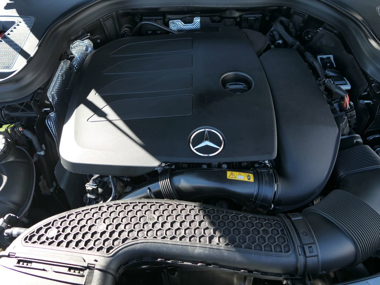 Used 2022 Mercedes-Benz GLC 300 4MATIC Coupe image 35