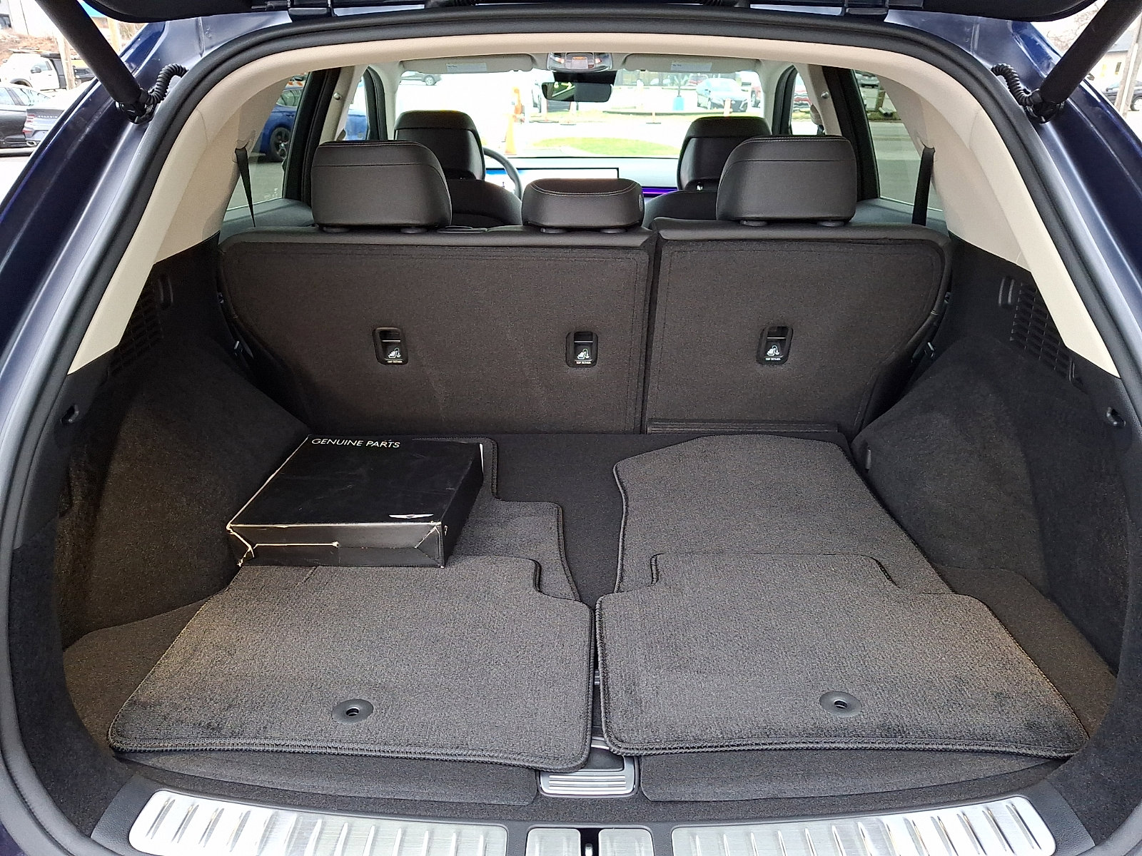 Certified 2026 Genesis GV70 2.5T image 28