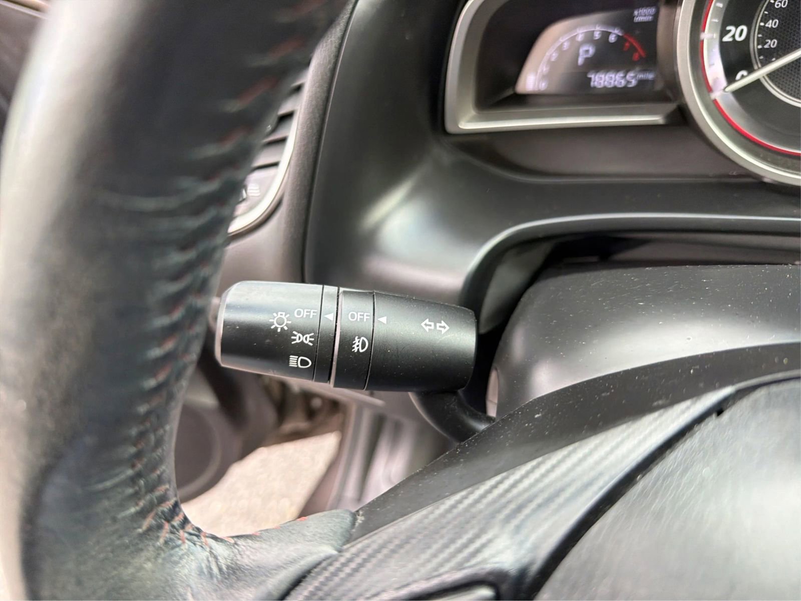 Used 2015 MAZDA MAZDA3 i Touring image 22