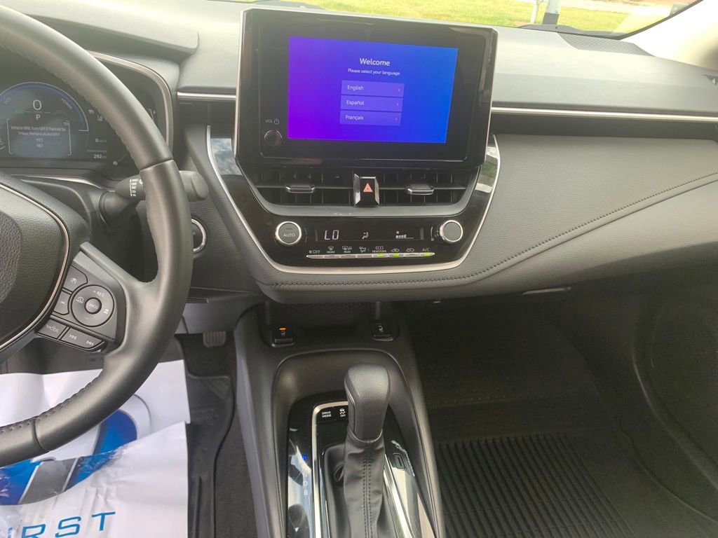 Used 2023 Toyota Corolla XLE image 19