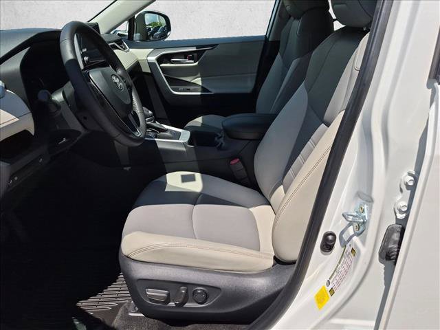 Used 2024 Toyota RAV4 XLE Premium FWD image 15