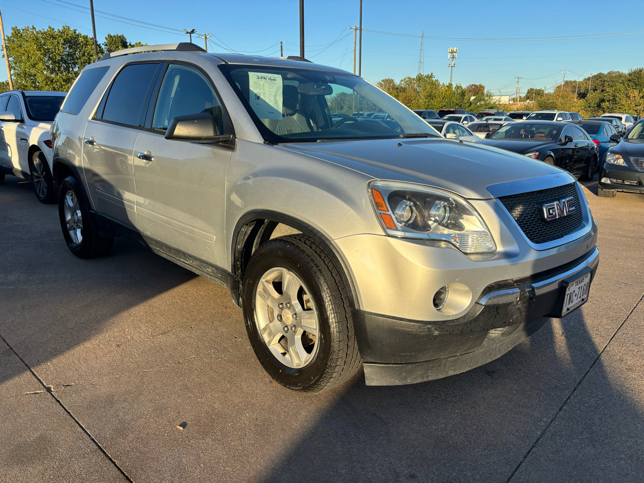 Used 2011 GMC Acadia SL w/ Preferred Package image 9