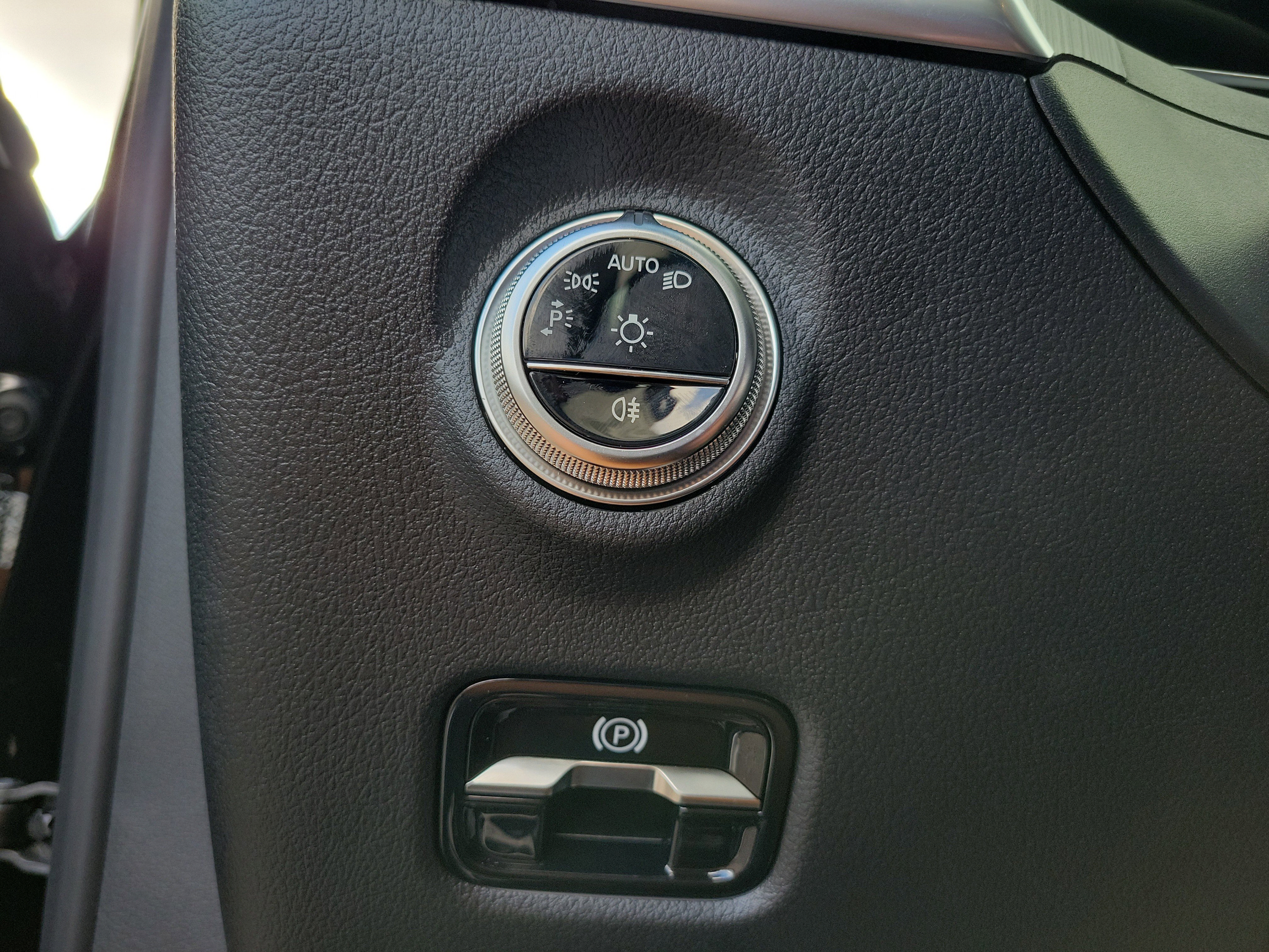 Certified 2026 Mercedes-Benz C 300 Sedan image 18