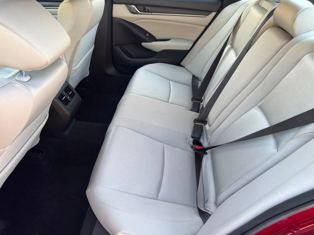 Used 2019 Honda Accord EX image 27