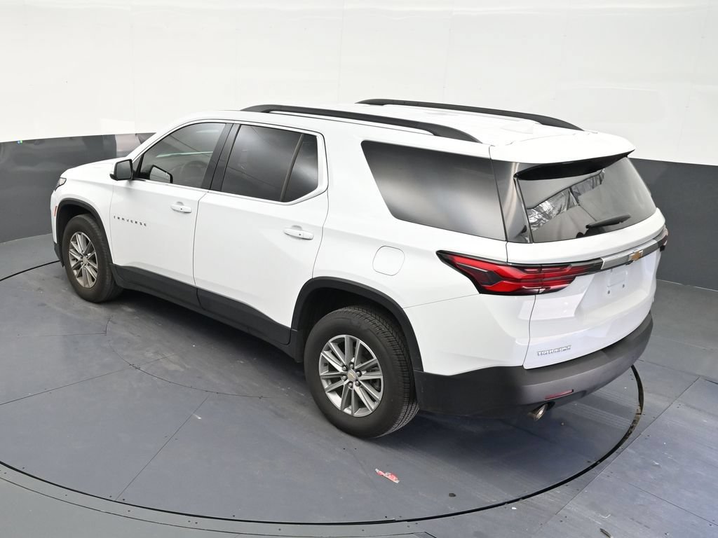 Used 2023 Chevrolet Traverse LT FWD image 13
