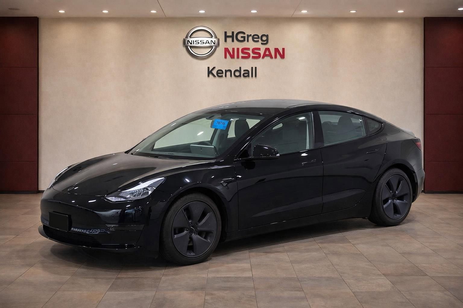 Used 2021 Tesla Model 3 Standard Range Plus image 6