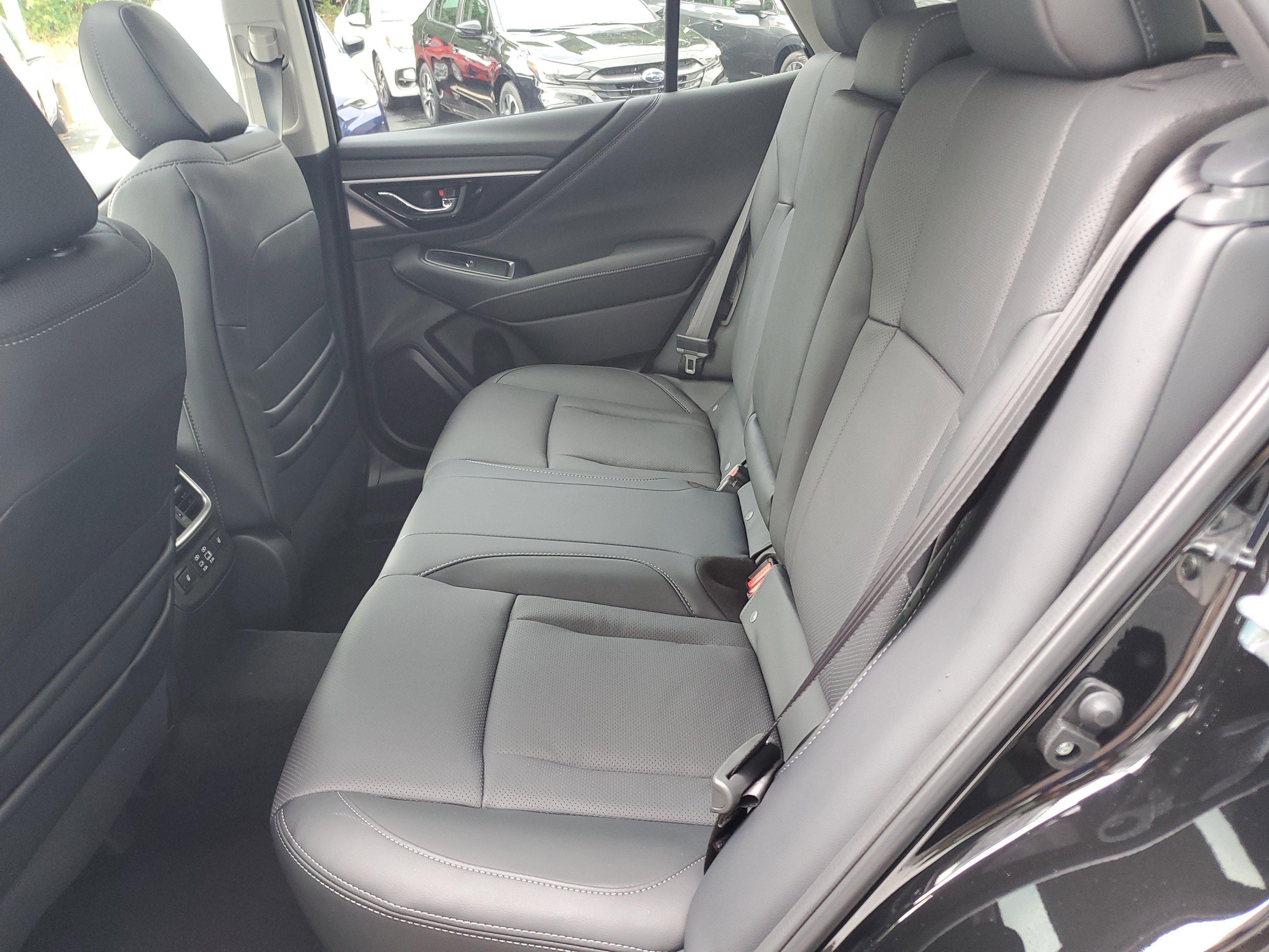 Used 2025 Subaru Outback Limited w/ Popular Package #2 image 9