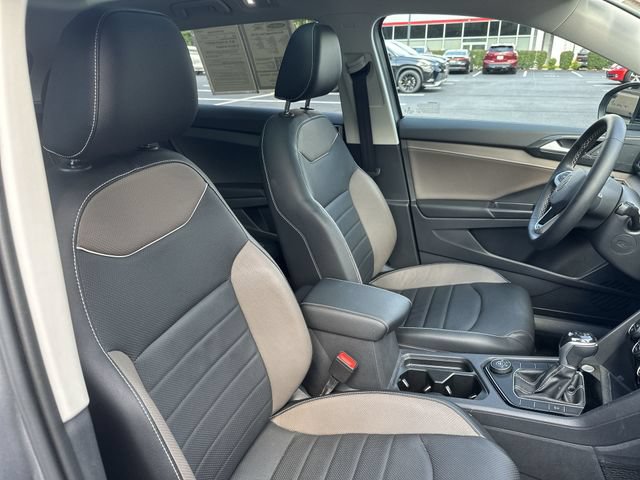 Used 2023 Volkswagen Taos SEL AWD/4WD image 29
