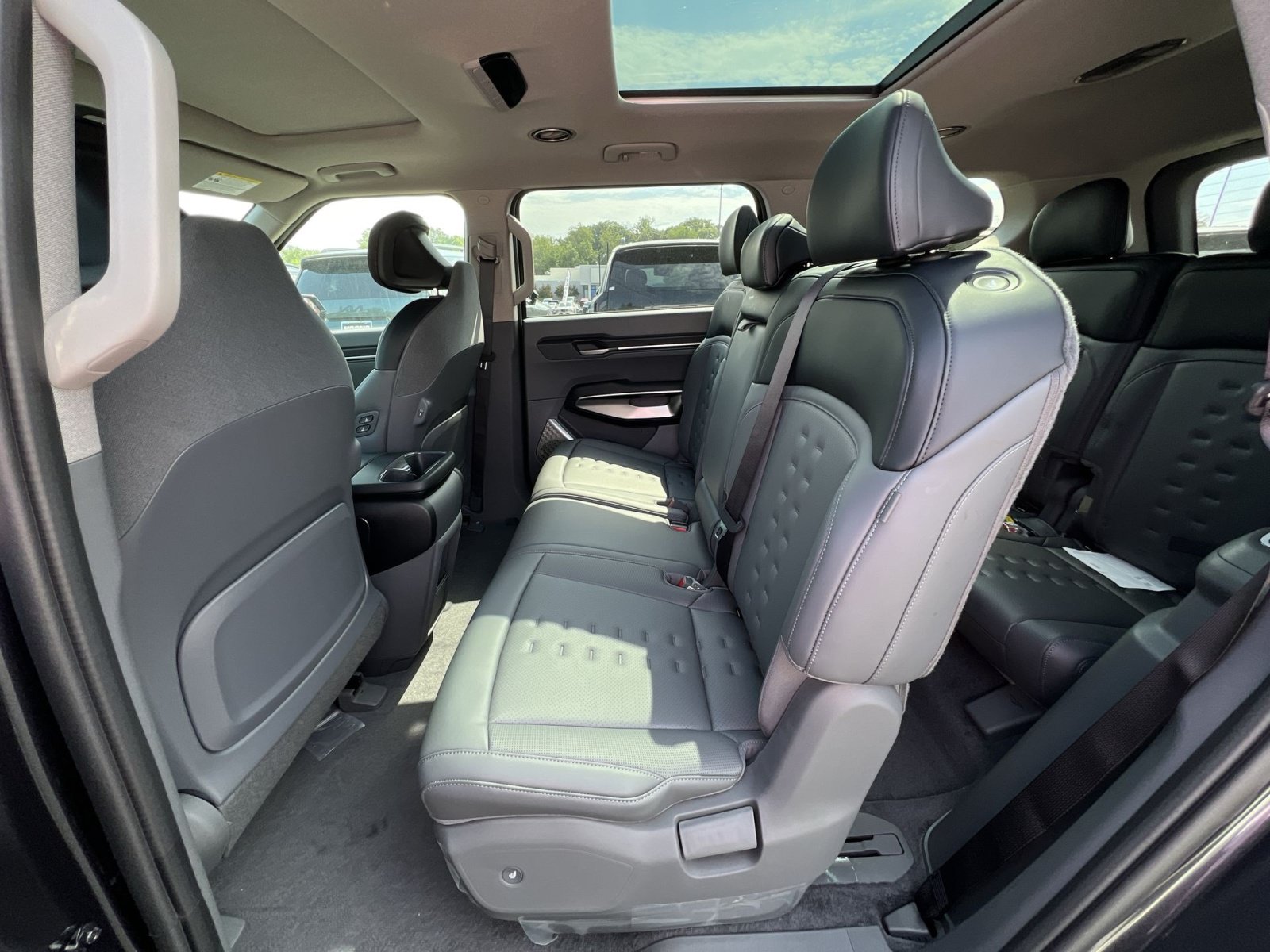 New 2026 Kia EV9 Wind AWD/4WD image 31