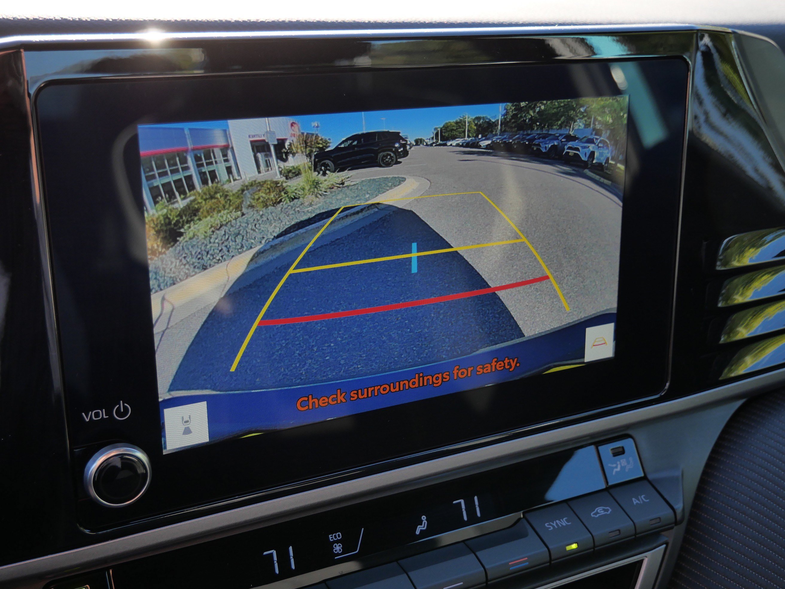 Used 2026 Toyota Camry SE FWD image 33