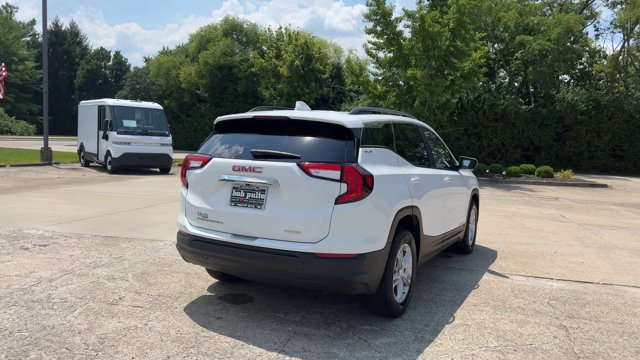 Certified 2023 GMC Terrain SLE w/ Driver Convenience Package AWD/4WD image 8