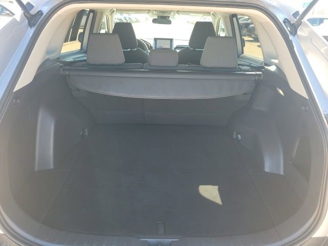 Used 2024 Toyota RAV4 XLE FWD image 25