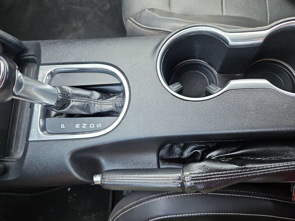 Used 2020 Ford Mustang Premium RWD image 25