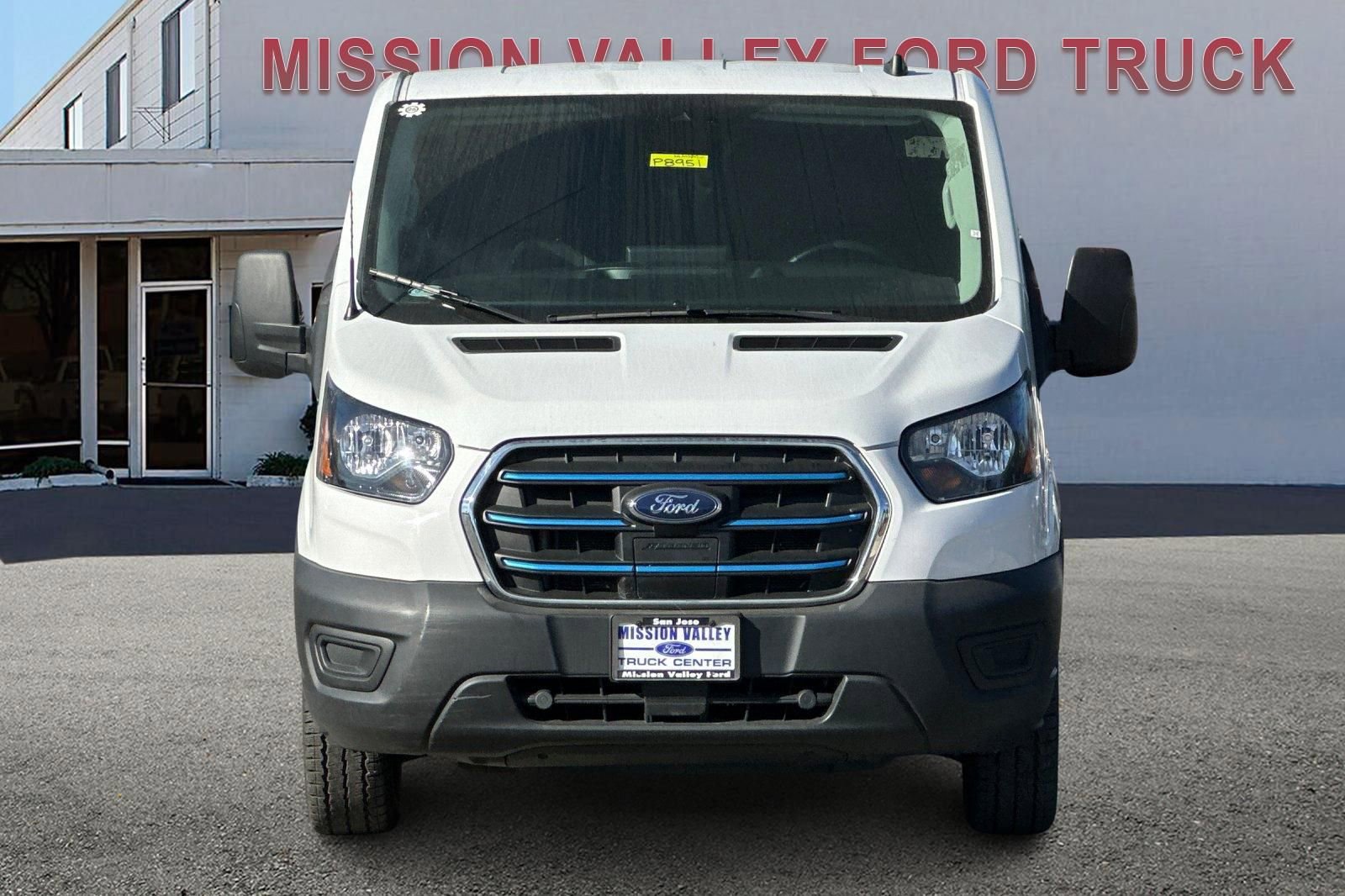 Used 2022 Ford E-Transit Low Roof image 9